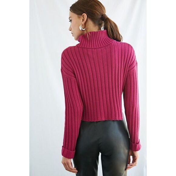 Pink Ribbed Turtleneck Crop sweater - Picture 2 of 4